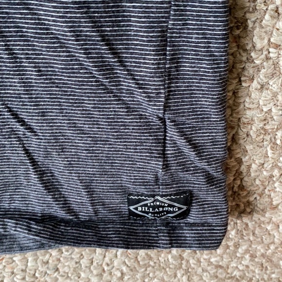 Men’s Billabong t shirt - Picture 4 of 5